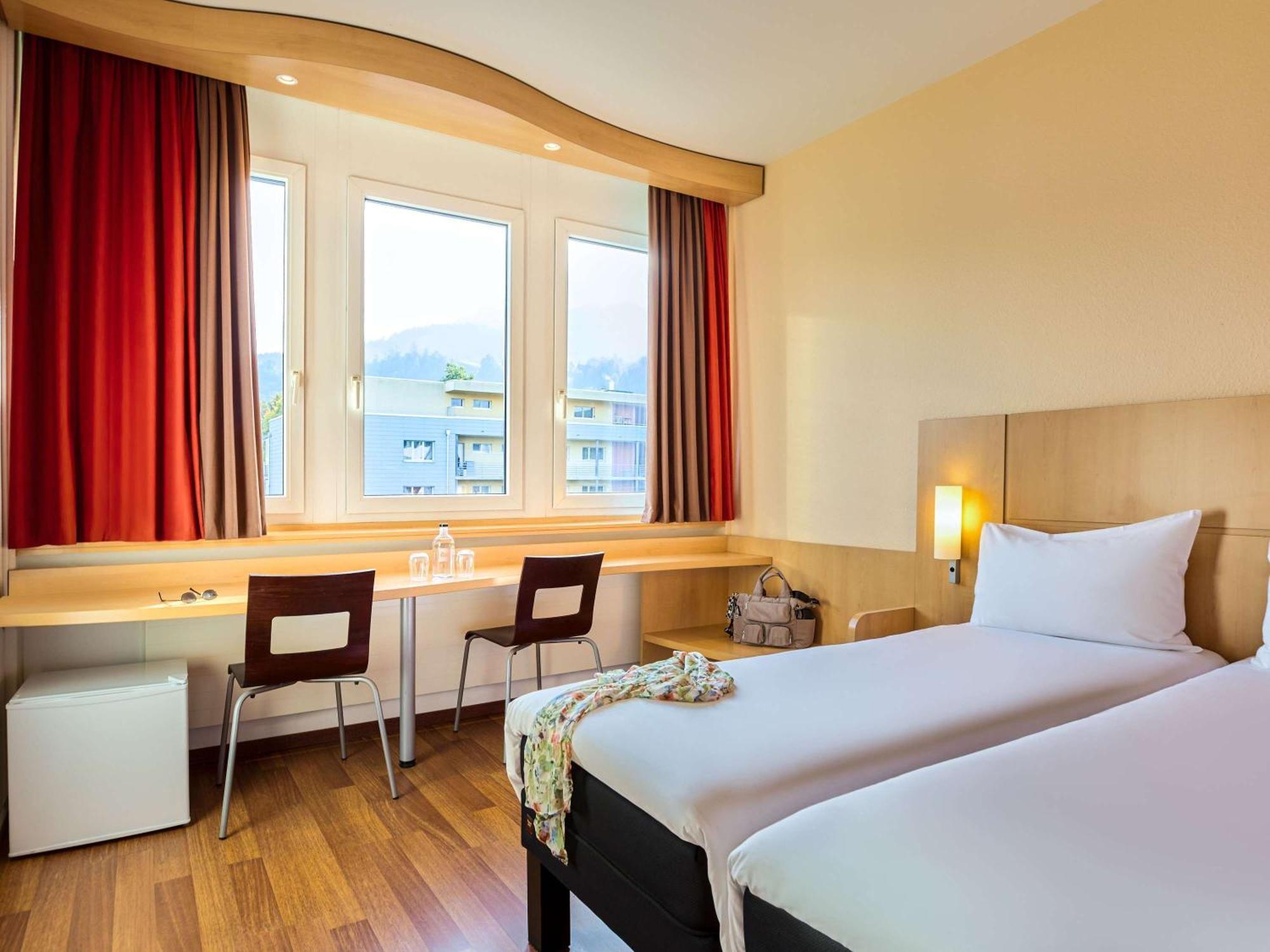 Ibis Luzern Kriens Hotel Horw Exterior photo