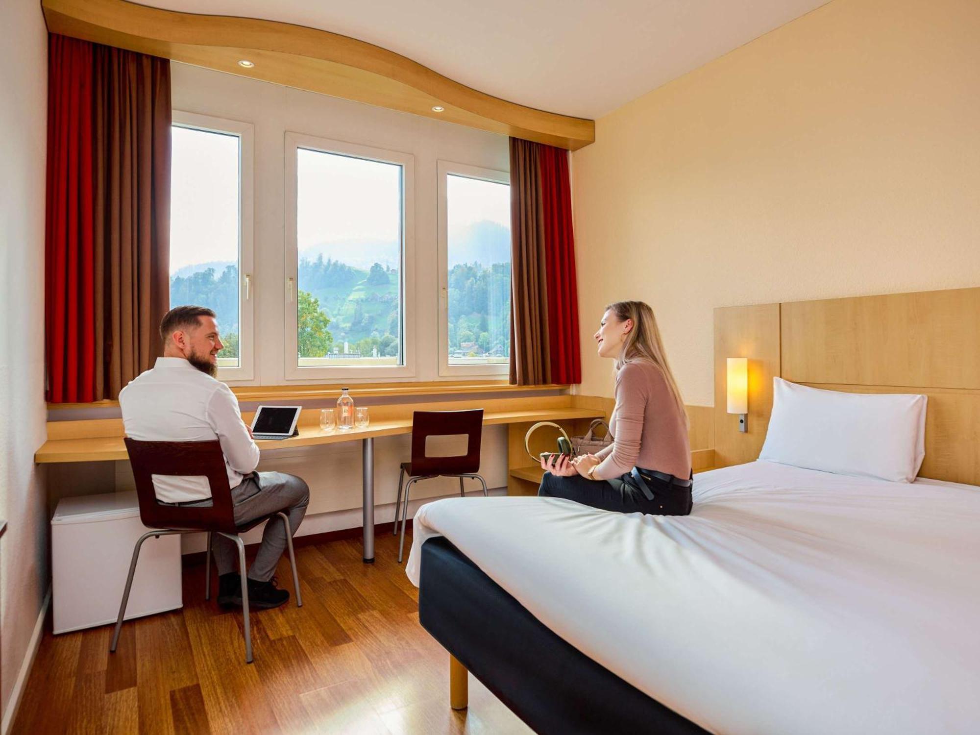 Ibis Luzern Kriens Hotel Horw Exterior photo